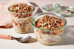 a recipe photo of the Apple Crumble Overnight Oats