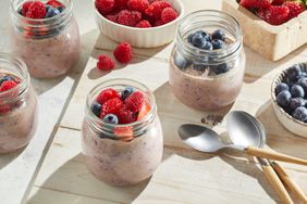 a recipe photo of the Triple Berry Blended Oats