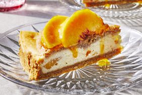 peach cobbler cheesecake